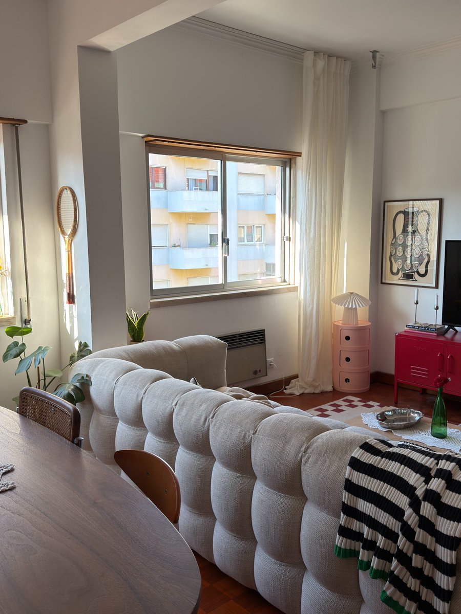 kofiwest_gh's tweet photo. The best rooms are the ones that make you smile when you walk in. 📌🤩 https://t.co/x3ftZDlzcS