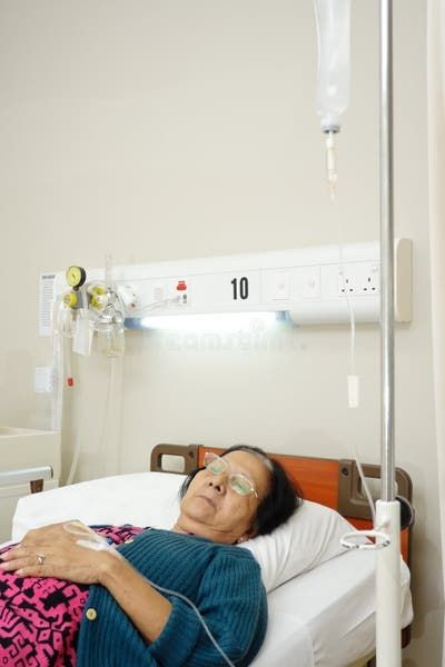 Benjamin1580806's tweet photo. @XEthan_Carter Pls help my mother 😭🙏 https://t.co/UDcZ5llM8W