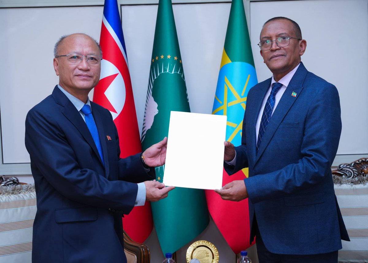 MFAEthiopia's tweet photo. Chief of State Protocol at the Ministry of Foreign Affairs of the Federal Democratic Republic of Ethiopia, Melaku Bedada, today received copies of the Letters of Credence of the newly appointed Ambassador-Designates of the Democratic People’s Republic of Korea and the United Arab Emirates, Song Il Hyok and Abdalla Hassan Alshamsi, respectively.