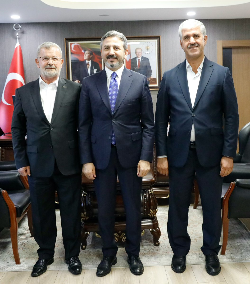 AhmetAYDIN_02's tweet photo. AK Parti Adıyaman İl Başkan Yardımcısı Sayın Fehmi Yılmaz, AK Parti Kurucularından ve Adıyaman Ramada Otel Sahibi Sayın Zeki Akgün, Avukat Sayın Hasan Ayaz ve kıymetli misafirlerimizle bir araya geldik.

Adıyaman’ımıza dair değerlendirmelerde bulunarak karşılıklı istişarelerde bulunduk. Kıymetli ziyaretleri ve samimi sohbetleri için kendilerine teşekkür ediyor, çalışmalarında başarılar diliyorum.