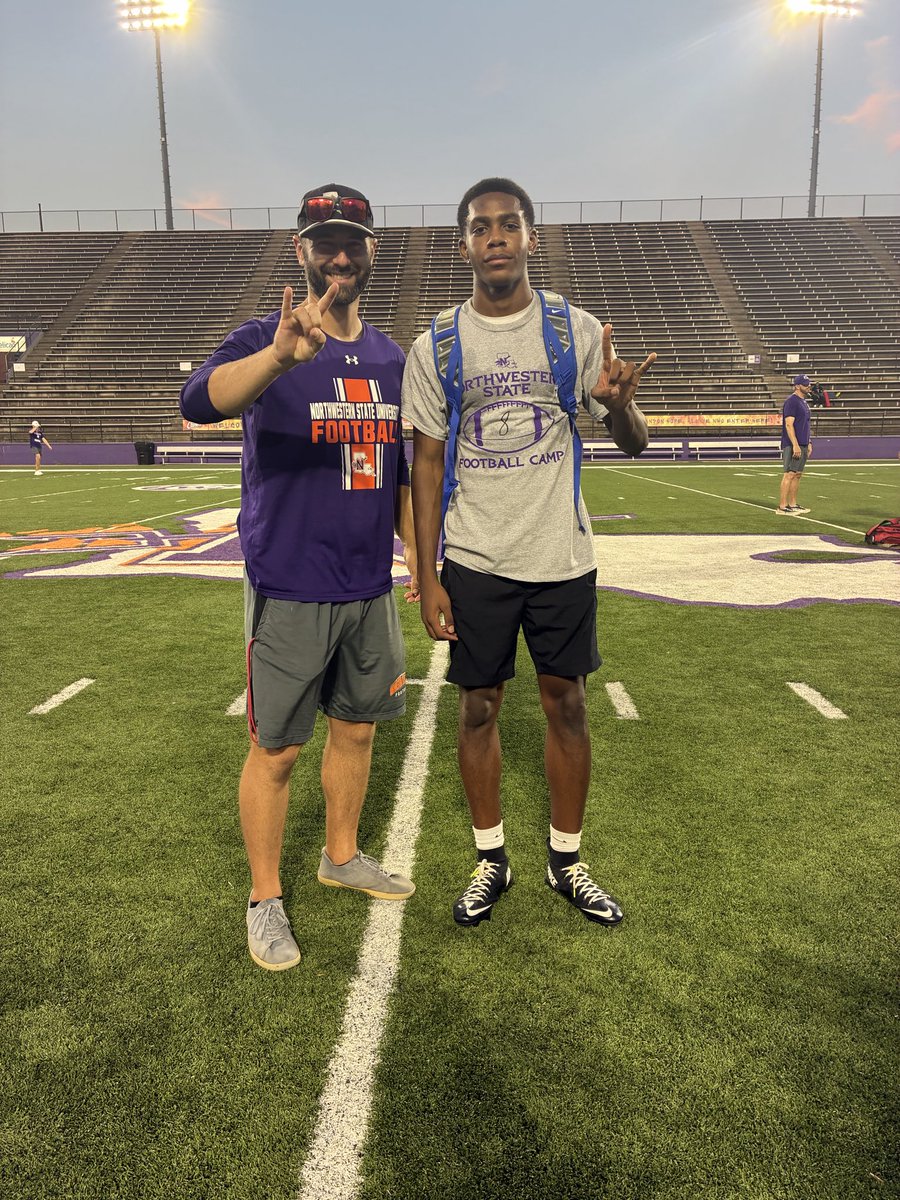 JayMerriwether4's tweet photo. I finished the last football camp of the season at NSU. Blessed to have had a great conversation with the coaches. Excited for what’s ahead! @CoachTWach @CoachJackson623 @NSUDemonsFB https://t.co/8bwGtep40Z