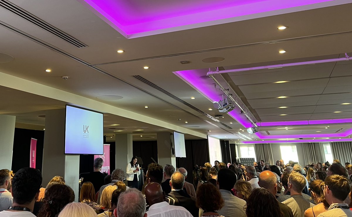 classicjacko's tweet photo. “Music belongs to everyone. Not just those whose parents can afford lessons.” Powerful words from the Culture Secretary @lisanandy at the @UK_Music summer party. Let’s hope it’s matched by actions, so all children can be given the opportunity to belong, to thrive, and to shine. https://t.co/UdCUCaXVea
