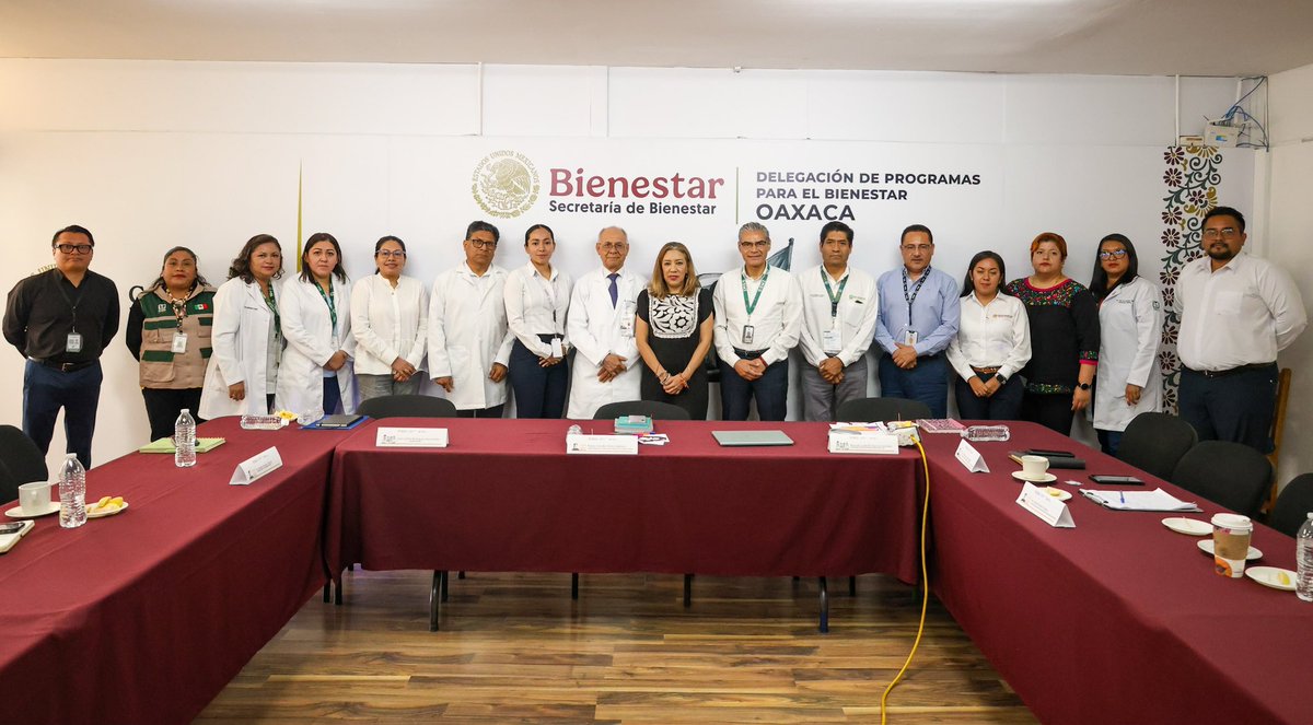 NancyOrtizOax's tweet photo. Continuamos instalando la #MesaEstataldeSalud cada lunes. Como desde el primer día, nuestro objetivo sigue siendo brindar atención médica de calidad a la población más vulnerable.

Reconozco la suma de esfuerzos de @Tu_IMSS, @IMSS_Bienestar y @ISSSTE_mx para seguir avanzando en esta encomienda.