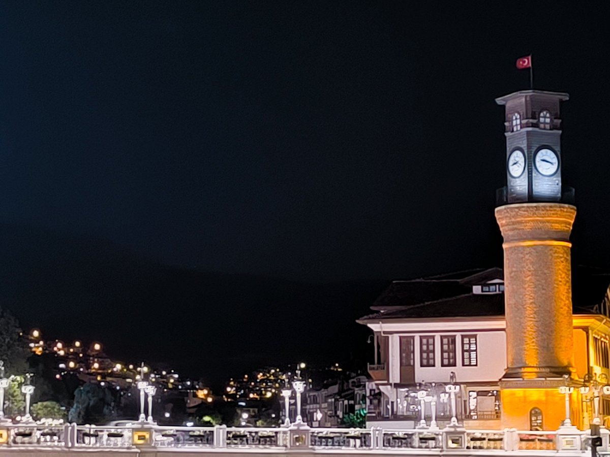 kayafeb00's tweet photo. Hava da şehir de mis 
#amasya 
#iyiakşamlar https://t.co/Uoclr8jbcW