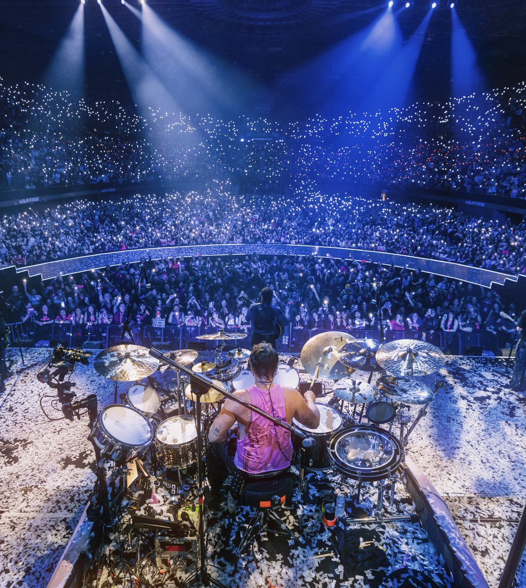 5 Seconds of Summer tweet media