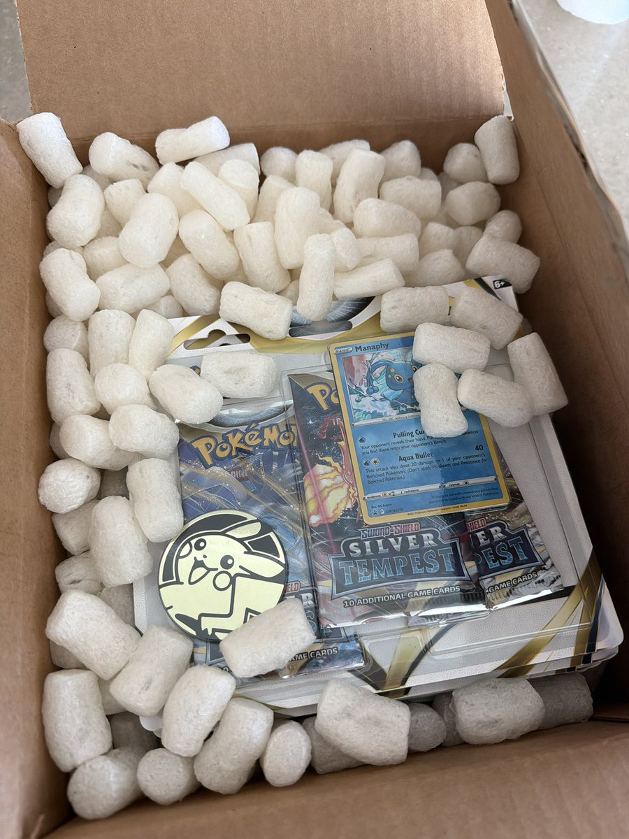 PokemonRestockr's tweet photo. Silver Tempest Mail Call

Lugia V here I come https://t.co/geJ2dQR36s