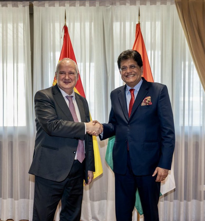 PiyushGoyal's tweet photo. Held productive discussions with Mr. @JordiHereuB, Minister of Industry and Tourism of Spain.

We explored new opportunities to strengthen India-Spain collaboration in trade, investment, manufacturing, innovation, tourism and other future-ready sectors that drive growth, competitiveness and job creation.

We also exchanged views on the India-EU FTA and reaffirmed our commitment to strengthening industrial partnerships, building resilient supply chains and deepening economic cooperation for the mutual benefit of both nations. 🇮🇳🇪🇸