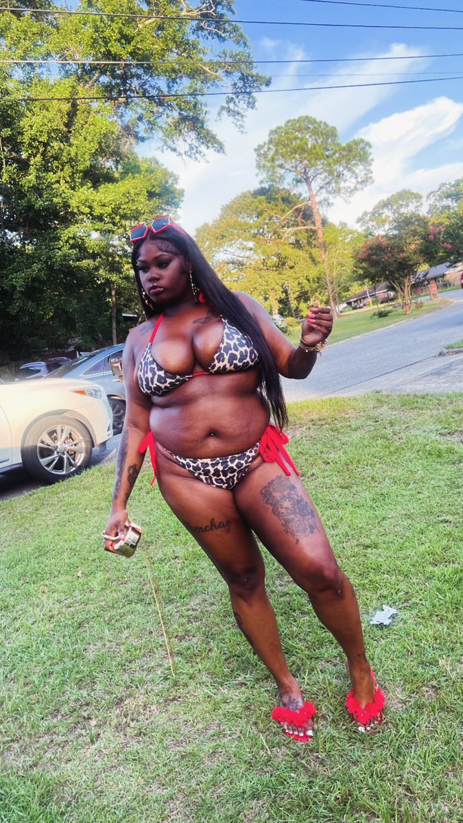 _daRealYg's tweet photo. 💋 2sum ready to do sum.
#bbw https://t.co/rTlUWOLL1N
