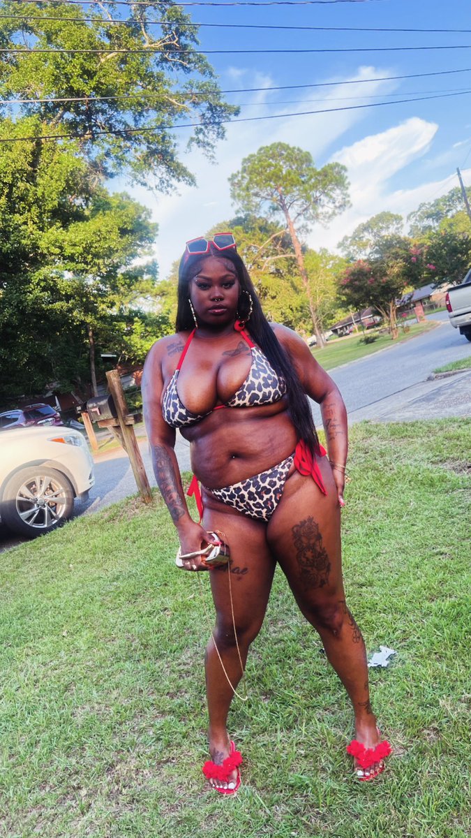_daRealYg's tweet photo. 💋 2sum ready to do sum.
#bbw https://t.co/rTlUWOLL1N