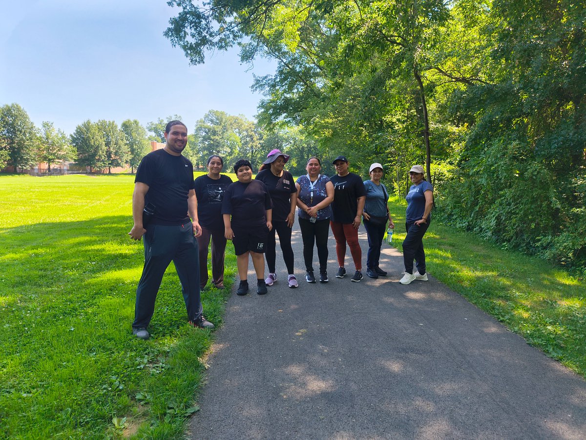 ArcolaWellnes's tweet photo. Thank you to all the parents who joined us for our Wellness Morning Walk. Your participation reflects our shared commitment to promoting healthy lifestyles, strengthening family engagement, and building a supportive school community.@ArcolaES_CSL @CSconnect_MCPS @blessings4 https://t.co/7RQlpHCsJn