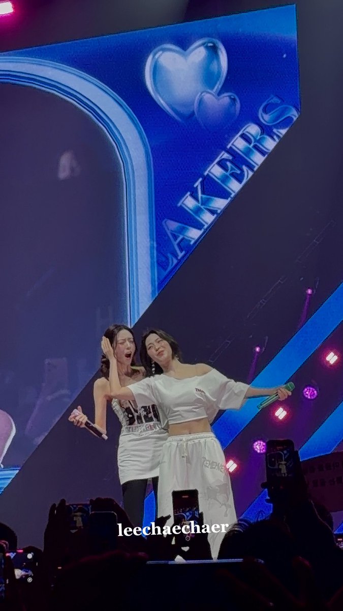 leechaechaer's tweet photo. my 2shin 😭🤏🏼

#ITZY
#ITZY_WORLD_TOUR
#ITZY_TUNNELVISION_MANILA
#ITZYinManila https://t.co/k5PhUdJPj7