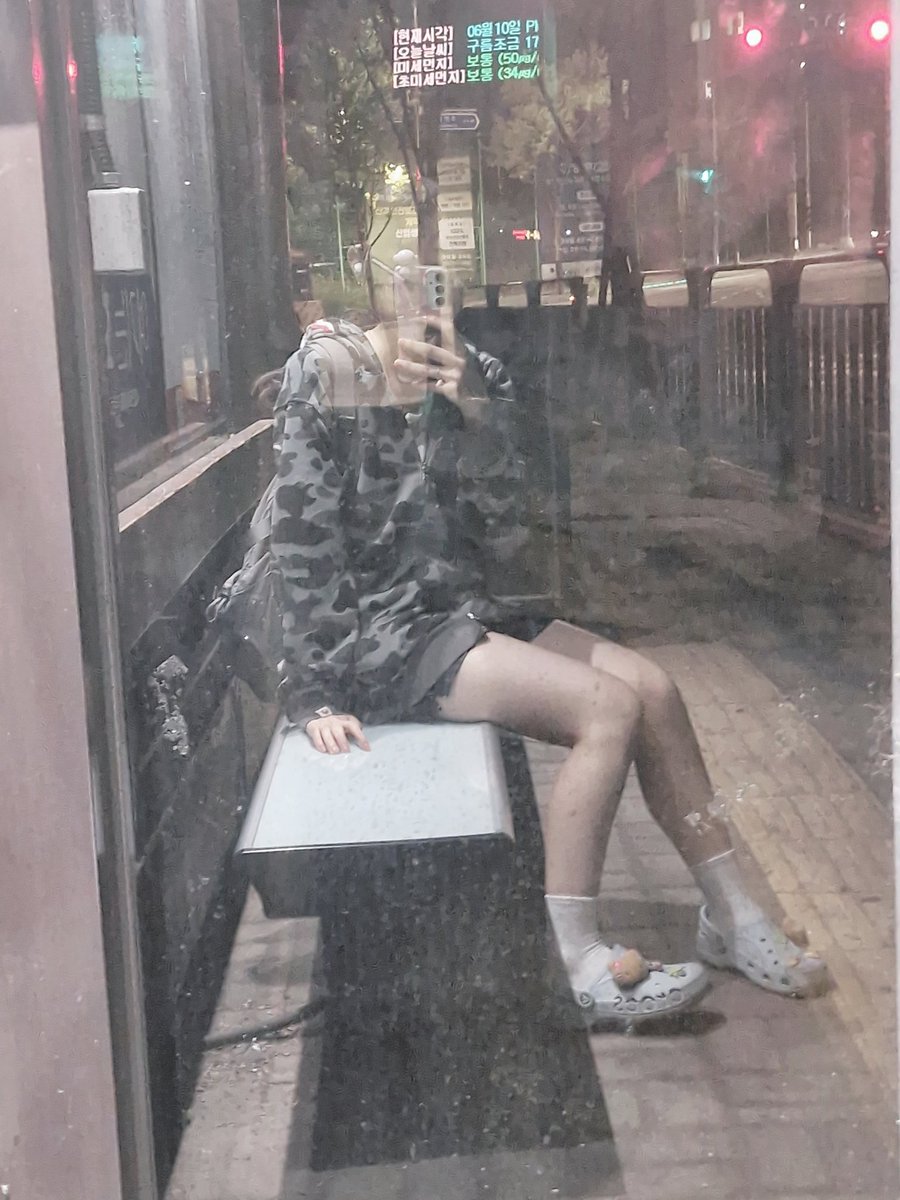 Orung56's tweet photo. 흑흑 요즘은 놀 시간이 없네 https://t.co/DRHVojl6m3