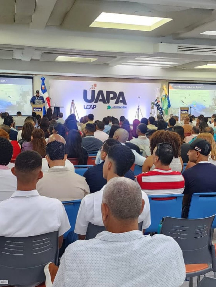 b3torojas's tweet photo. Excelente experiencia en el Congreso Internacional de Topografía: Ingeniería, Construcción e Inteligencia Artificial. Gracias a ASODAGRIM, UAPA, patrocinadores y conferencistas por impulsar estos espacios 

#Topografía #Geodesia #GNSS #Geomática #surveyor https://t.co/iw1dkPPhb9