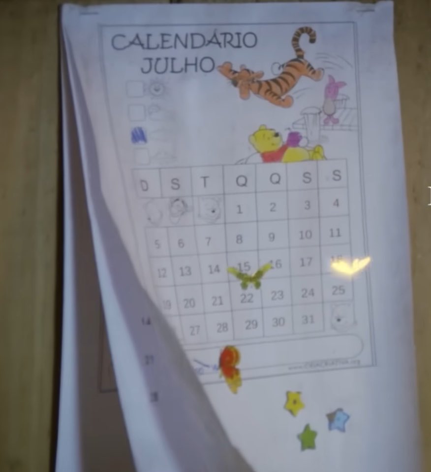 loboscuritiba's tweet photo. É impressão minha ou esse calendário é de 2026? 👀 https://t.co/iLx0mQmMxV