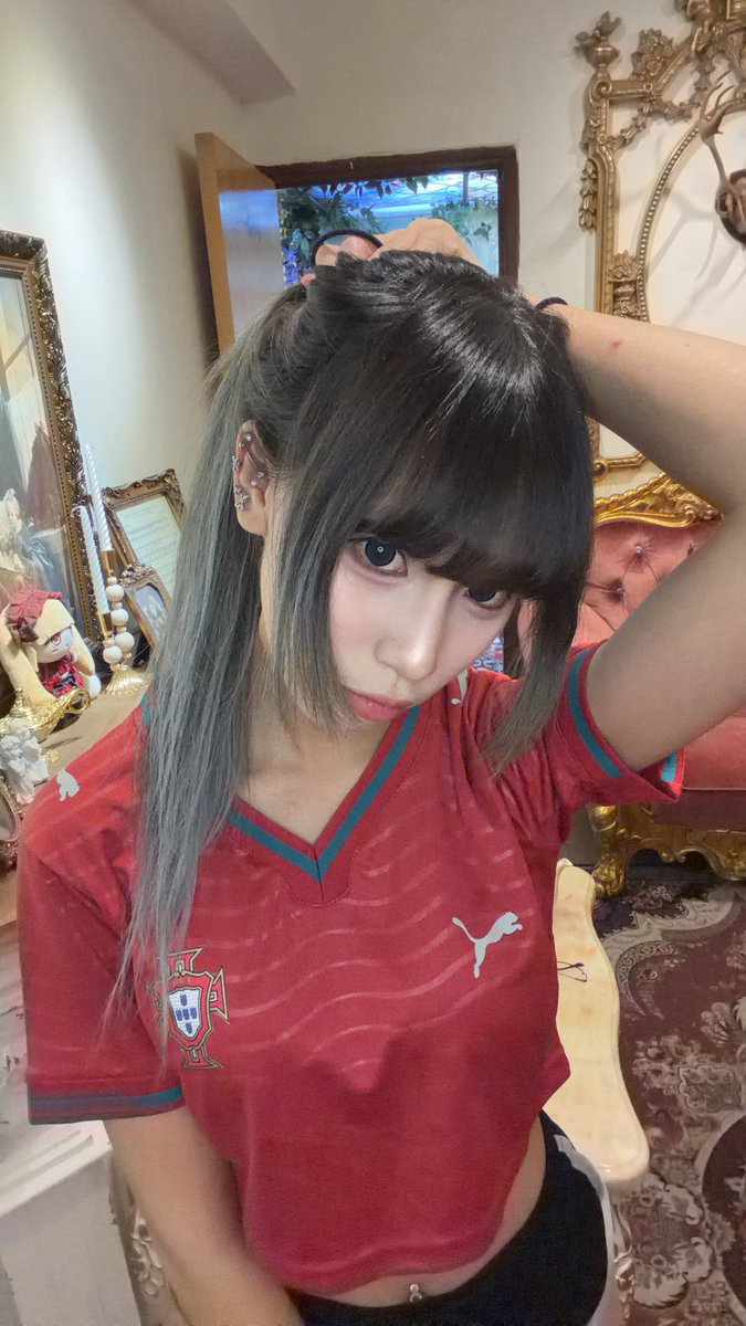 _0x0_911_'s tweet photo. 要不要一起看世界盃決賽？⚽️❤️ https://t.co/i6opcyylUo