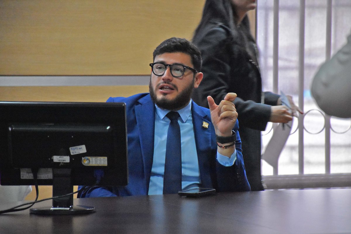 DinarpEc's tweet photo. 📊🤝Fortalecimiento de los registros administrativos 

Paolo Grijalva, director nacional, mantuvo una reunión con @EvaMariaMera, directora ejecutiva del @Ecuadorencifras, para abordar acciones de cooperación en materia de registros administrativos y gestión de la información. 🇪🇨 https://t.co/xHojfOD4ss