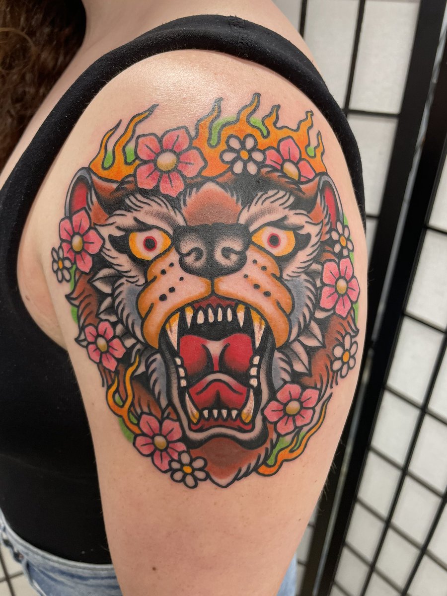 ne_streeter's tweet photo. Here’s my once every couple years “I do tattoos” post. Claim your body and make it yours https://t.co/VtrSzLTSNr