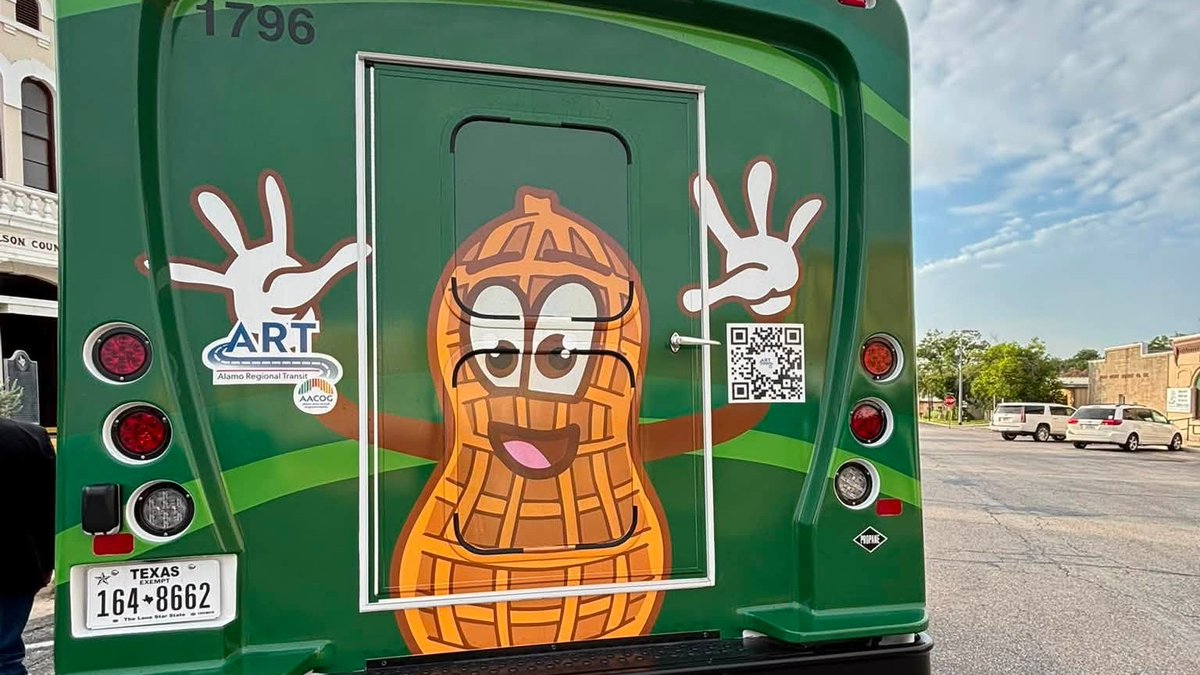 ConnallyMedical's tweet photo. 🎉🎉🎉Congratulations to @AlamoAreaCOG  , the @floresvilletx, Wilson County officials, and Alamo Regional Transit on the arrival of the new ART buses. These vehicles will strengthen public transportation and support the mobility needs of our residents.
CMMC is proud to be a stop on this route, and we are grateful for a service that helps our patients travel to appointments and healthcare services more easily.
Please share with friends, family, and customers who may benefit from this option. 💚