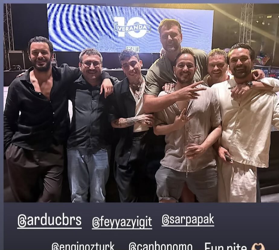 BarisArducWorld's tweet photo. NEW 📸|
Barış Arduç yeni instagram hikaye güncellemesinde Engin Öztürk, Sarp Apak, Can Bonomo vr Feyyaz Yiğit olan bir kare paylaştı
#BarışArduç https://t.co/waBKdIM3a5