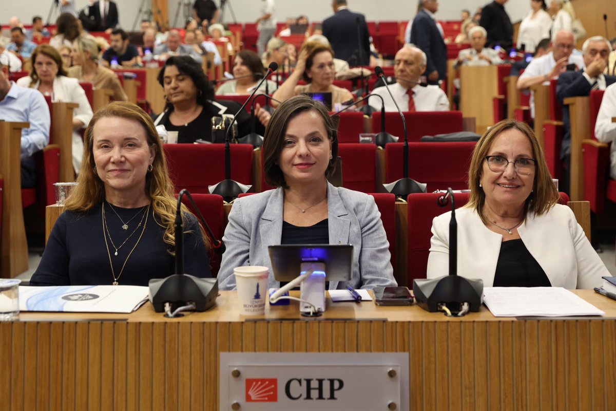 nilufercmutlu's tweet photo. İzmir Büyükşehir Belediye Meclisimizin Temmuz Ayı 1. Birleşimini gerçekleştirdik.

Oturumda alınan kararların kentimiz için hayırlı olmasını temenni ediyorum. https://t.co/VYmVNquaLV