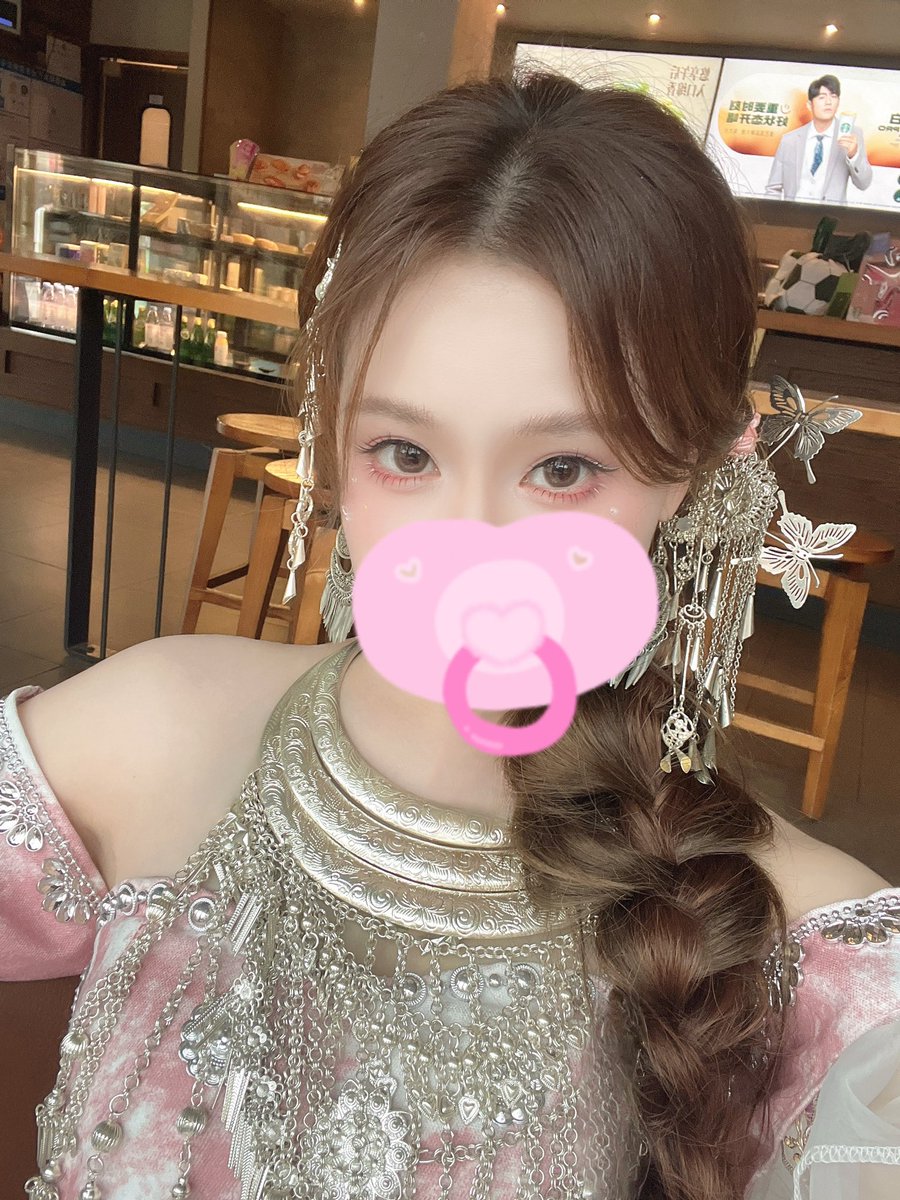 shirobabu's tweet photo. 選ばれたのは、ミャオ族でしたฅ•ω•ฅ https://t.co/eqhife8c51