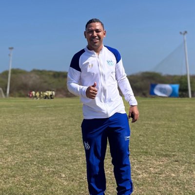 TeoSxnchz's tweet photo. La verdadera grandeza se construye en silencio, con disciplina y perseverancia. https://t.co/93081R9WMB