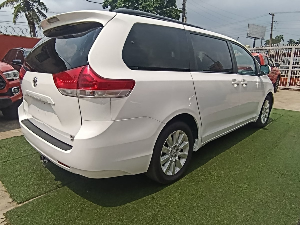 MAXIMUSCJP1's tweet photo. 2012 Toyota Sienna LE
โ
Key Start
โ
Premium Leather Interior
โ
Roof-Mounted DVD Entertainment System
โ
Smooth Engine & Transmission
Spacious Cabin
Clean Interior & Exterior
Price:14M
๐ฉ DM for, inspection, and serious inquiries.
#Sienna #LagosCars #NaijaCars #AutoDeals https://t.co/JI4KBXRNfz