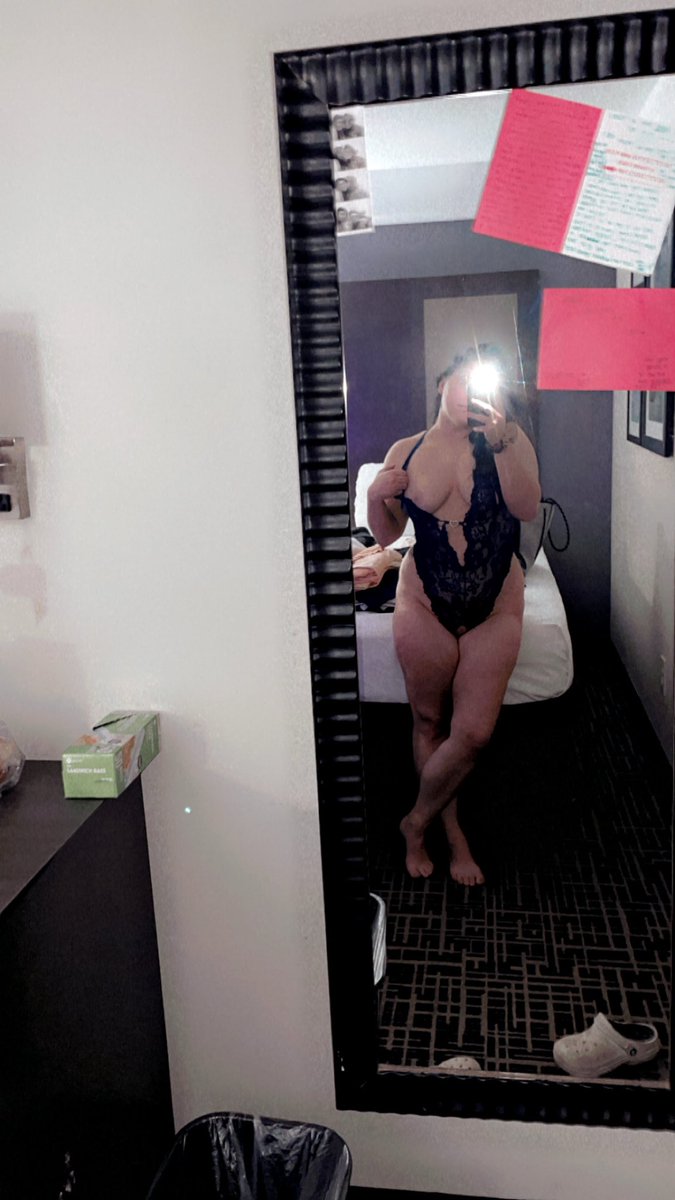 itsheatherbb's tweet photo. took a break now i’m back active #sellingcontent if you’re #buyingcontent and serious HMU! #OF (onlyfans) in bio!!! https://t.co/F8uogs9iuw