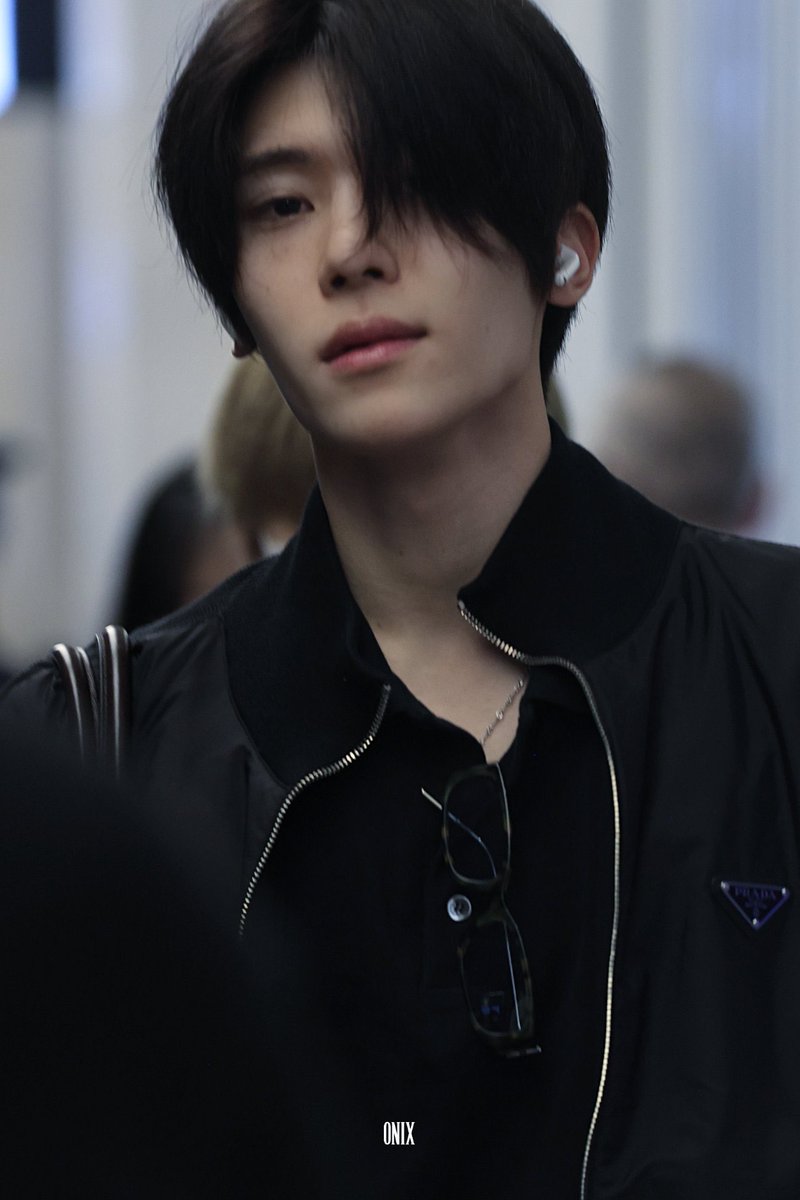 sionsbunny's tweet photo. oh sion you are unreal ⋆౨ৎ˚⟡.• https://t.co/Llpm2heQzO