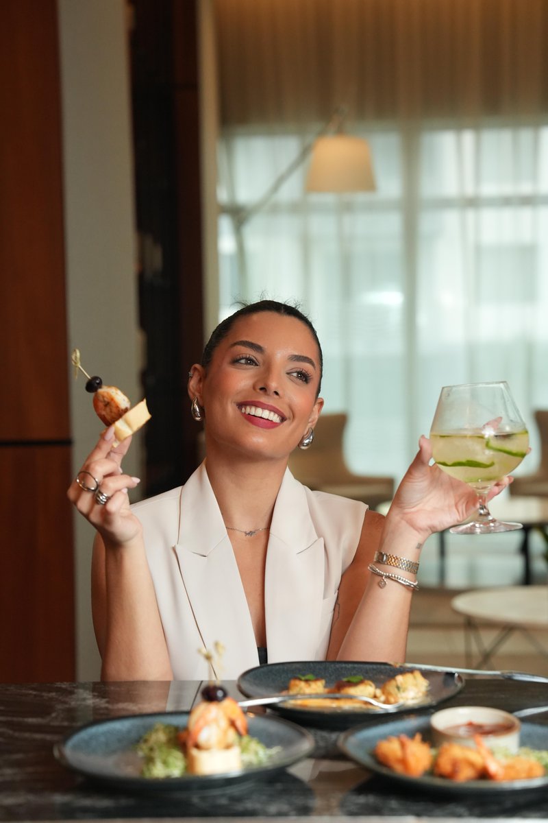 ACHotelFLL's tweet photo. Sip, savor, unwind.

Handcrafted cocktails, European-inspired tapas, and modern style await at the AC Lounge inside AC Hotel Fort Lauderdale Airport.

#ACHotel #ACLounge #FortLauderdale #StayAC https://t.co/jxWBr7SWlc
