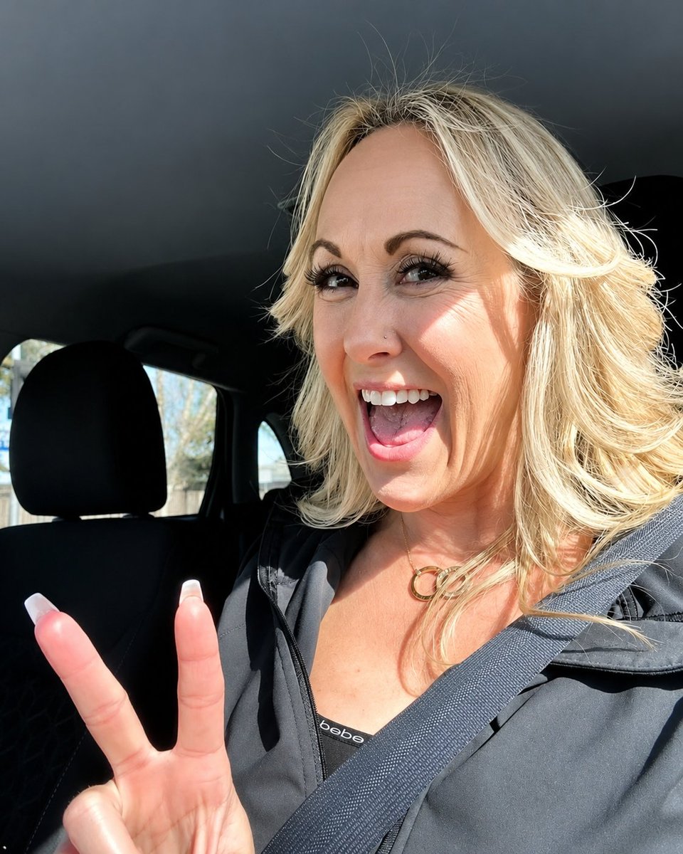 Tobirama_0303's tweet photo. Look at Brandi Love at 25 and 52, she's beautiful in both 😍❤ https://t.co/5Pur6Gpr4t