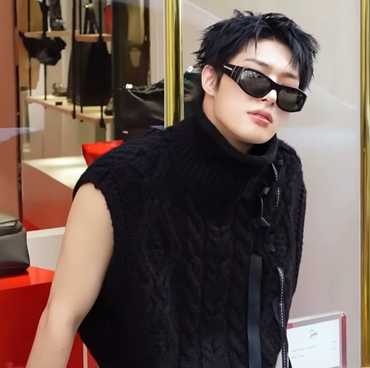 pinkgiholic's tweet photo. นี่มองนี่ปะ นี่ไม่เคยมองใคร แต่นี่มองนี่ก่อนอะ 

มองยัย https://t.co/1a0jUiUFVU