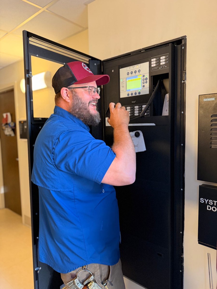 FSUFacilities's tweet photo. Safety doesn't take a summer break🚨
The FSU Fire Safety Shop is hard at work conducting fire drills across campus buildings to help ensure emergency systems are functioning properly and our community is prepared when it matters most.
#FSU #FSUFacilities @KeepFSUSafe https://t.co/yqXDVkgs87
