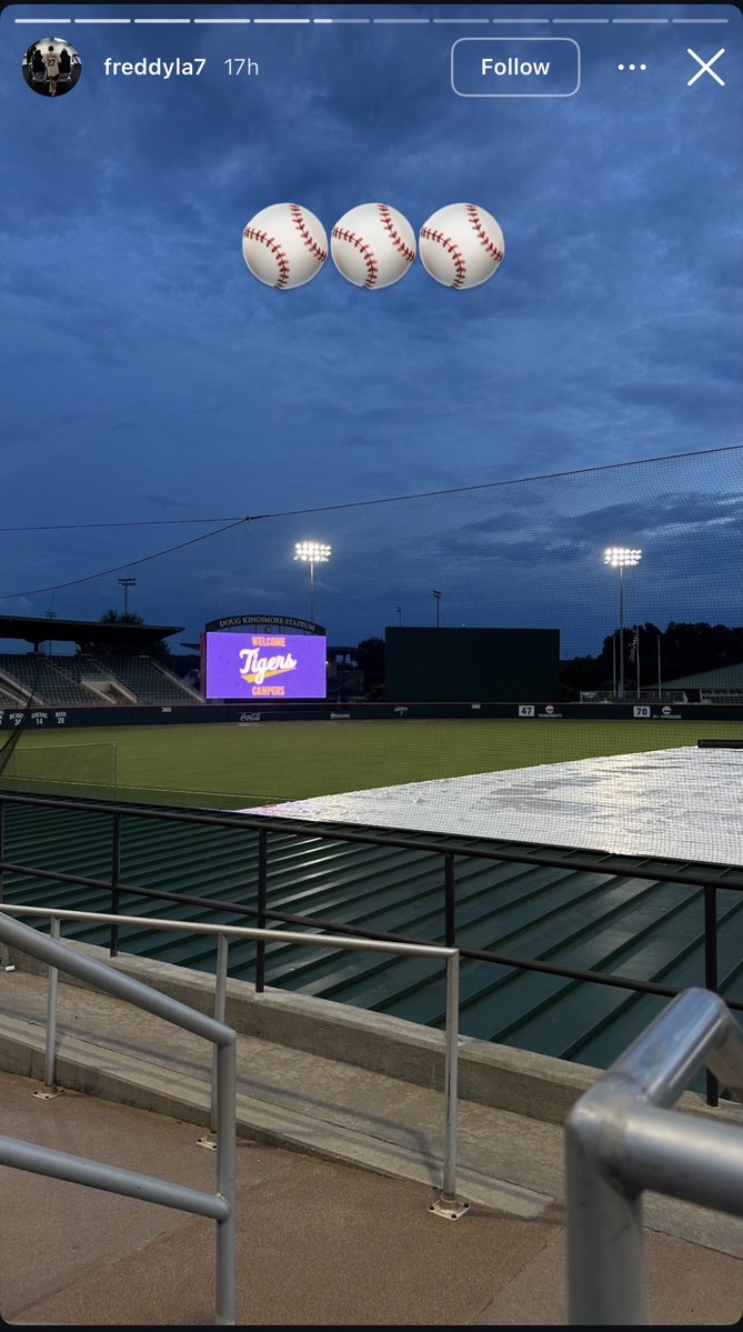 ClemsonUniv's tweet photo. Thanks for visiting Tigertown, @FreddyLA7! https://t.co/du9d8LOQYf