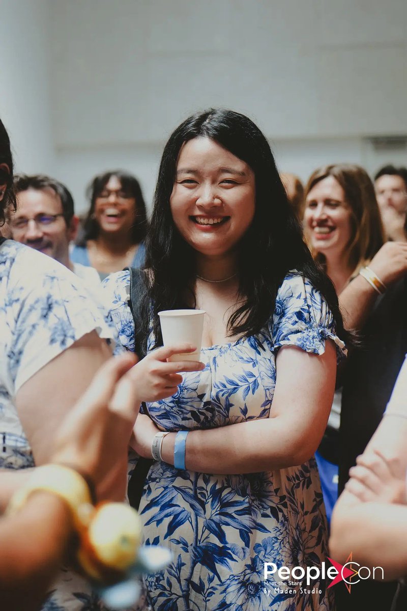 Anyee1874's tweet photo. I look like a student who can't understand what's the professor talking about in pic1🤡🤡🤡
Also I look so happy in the  cocktail... Bring me back there pls I nees to do it all over again🥺 https://t.co/fB56sIOvBA