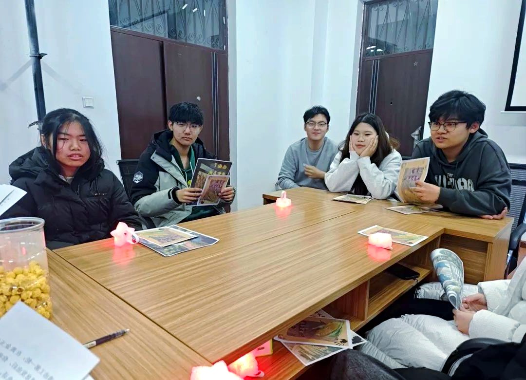 아후 tweet media