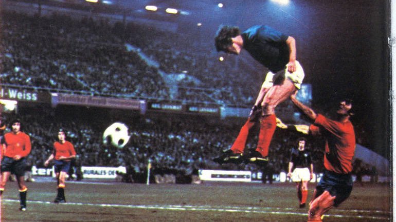 jeseador's tweet photo. por nuestros abuelos, por nuestros padres, por nosotros.

ganen @SEFutbol https://t.co/iZkOCStr7P
