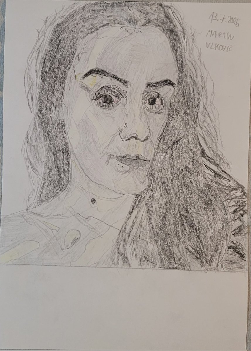 MartinVlko3597's tweet photo. #art #pencildrawing #photoportrait https://t.co/947wPDDqOp