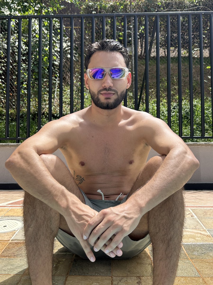 camiloalvarez07's tweet photo. Que calor 🥵 https://t.co/yzVyrFl8aC
