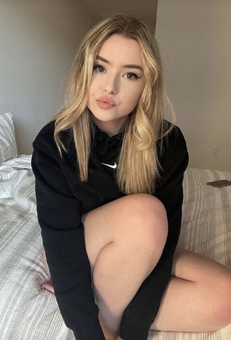 rasaqt538's tweet photo. 🥰🥰🥰😘🥰😘🥵🥵😍😍😍😍 https://t.co/5TNMD6qBTD