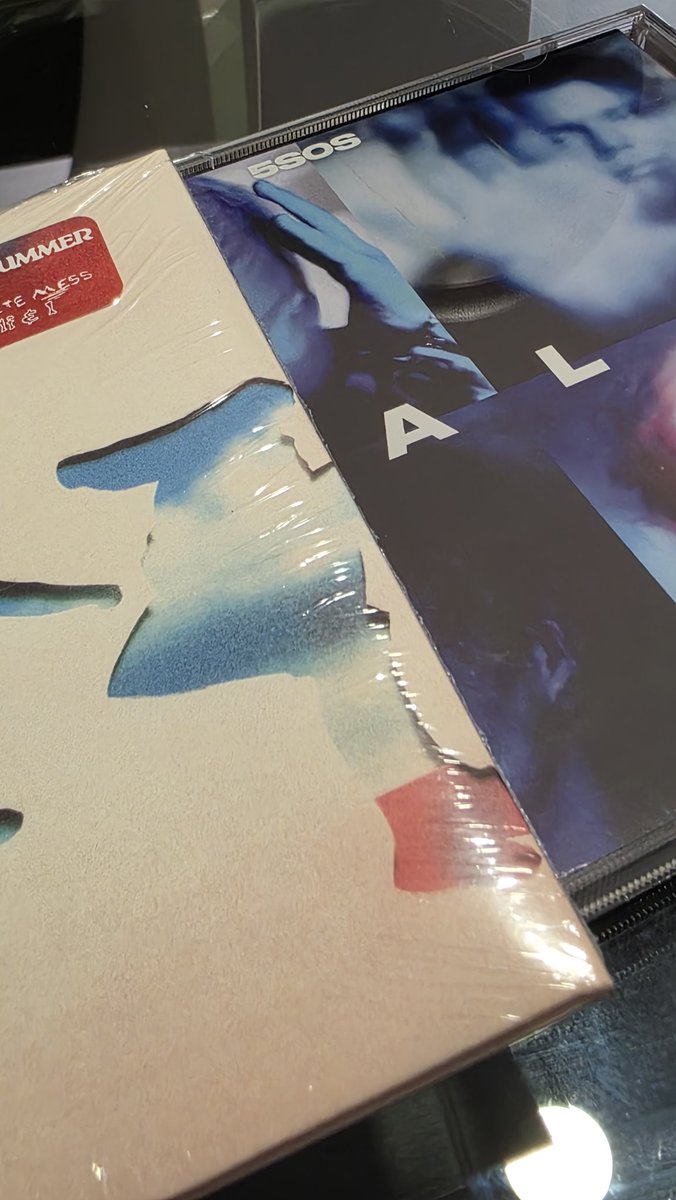 glitterKniight's tweet photo. Yall can you send i got a new hyperfocus, adult money and a vinted account
Live laugh love vinted
All sealed sooo happyyy 👁👅👁
Only have 3 left for the collection of main albums!!!!
Yeyyy https://t.co/hU42kPev2x