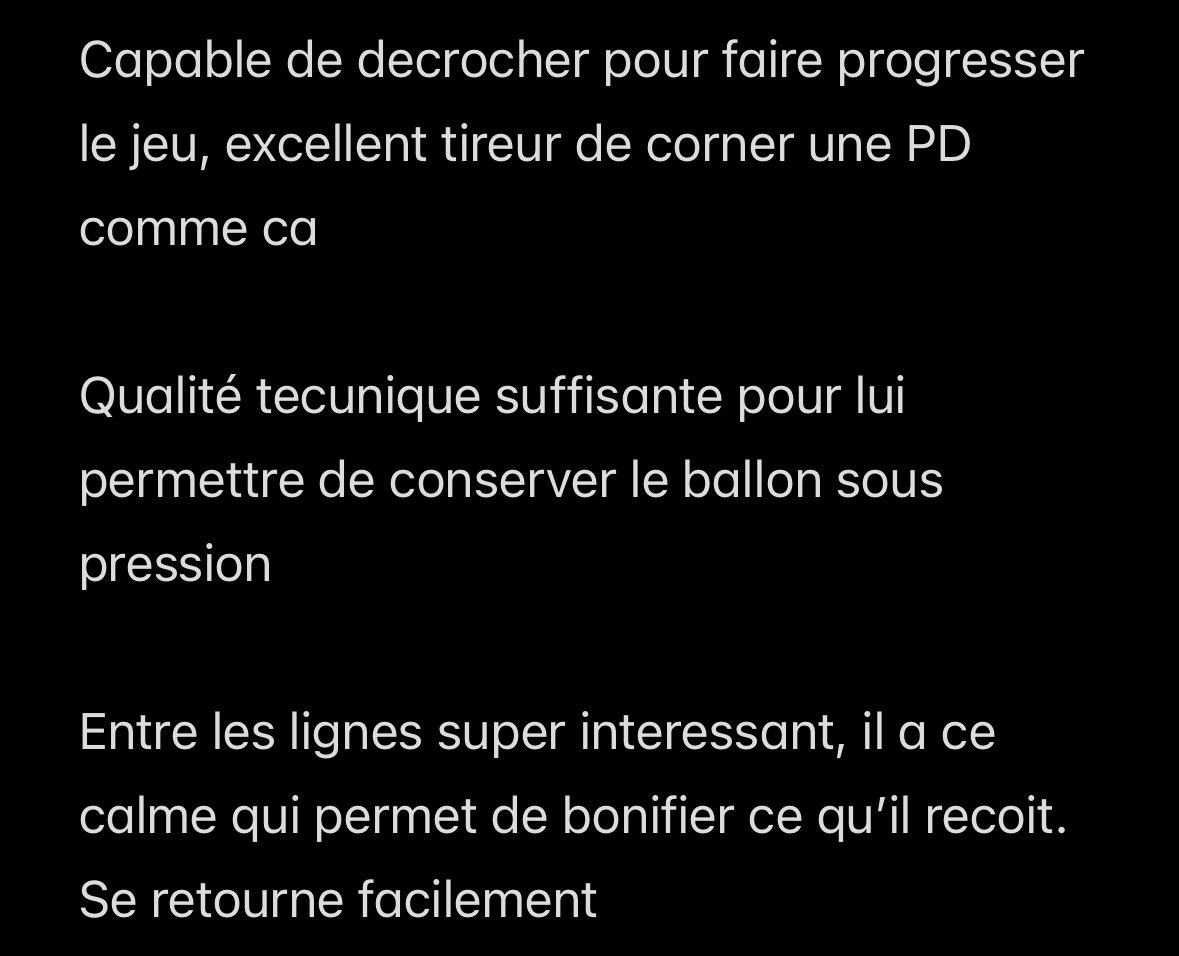 IzmoScouting's tweet photo. Observé face à Hull City (1er screen) et Blackburn (2e et 3e screen) en 24/25

Ça vaut ce que ça vaut mais par le passé j’avais retenu son profil car agile et polyvalent. Peut jouer 3 postes: ailier gauche, milieu offensif et 9 dans des registres toutefois similaires de rétention et fluidification du ballon

Capable d’utiliser ses deux pieds pour conserver le ballon dans la densité du dernier tiers ou de libérer le ballon pour ses coéquipiers et d’étirer le bloc verticalement grâce à des appels en profondeur.

Il travaille défensivement et est également un bon tireur de CPA.

La qualité technique ne lui fait pas défaut, physiquement après 3 saisons en Championship il devrait tenir le coup en Ligue 1. Mon interrogation à son sujet se trouve au niveau mental, il avait tendance à facilement être frustré par le passé à voir si ce défaut s’est désormais résorbé.

+ Passeur que Sulc mais - buteur que le Tcheque. Intégration de sa rotation avant de lui couper la tête?