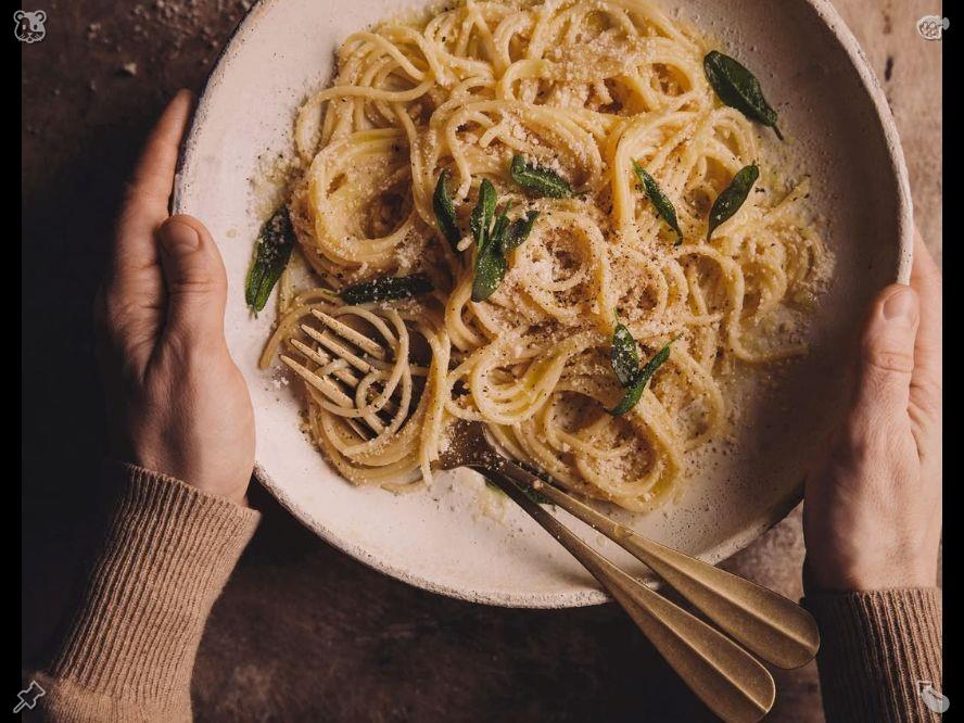 z76a4's tweet photo. Mushroom Pasta: The mushrooms are fresh. Years later, Elara had become an elderly woman with gray hair and a wrinkled face, yet her eyes remained bright with wisdom and courage. Sitting on the porch of Blackthorn Manor, she held the crystal while gazing down at the village below https://t.co/Ke2GA2qB8b