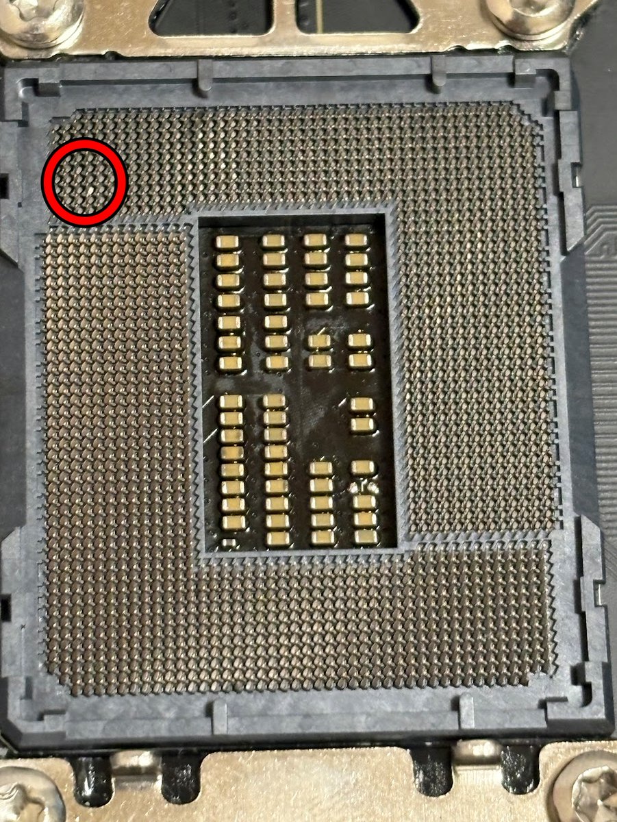 Sovietdoljp's tweet photo. ところで
MSIに有償修理（PIN曲がり）を依頼したマザーボードの部品交換されたものの、別のPINが曲がっているものが戻った件の「代理店さんからの回答」です
こんくらいでMSIの修理に文句ゆっても無駄ってことでした🐤
ということで「使えるからいいだろ？」ってことですし俺も使えるならいいやって人種なのでここでお開きにしますｗ

マザボはよっぽど貴重でないなら有償修理せずに新しいの買え🐶ってことですね