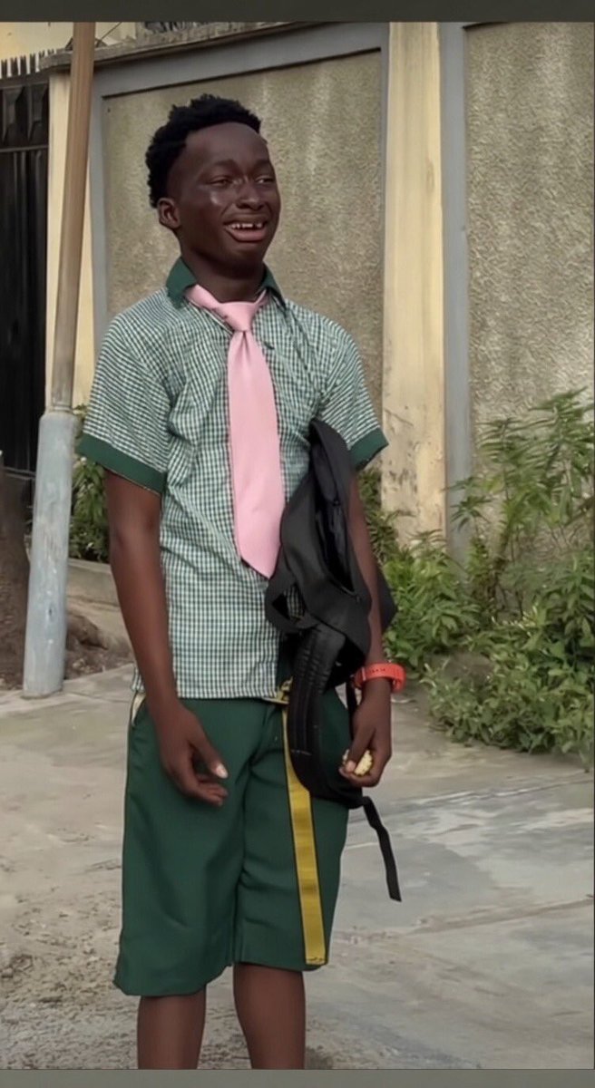 GeorgeDecl31192's tweet photo. You wey your papa dey shout ohh daddy for ticktok that year https://t.co/OSd2ZpPRwS