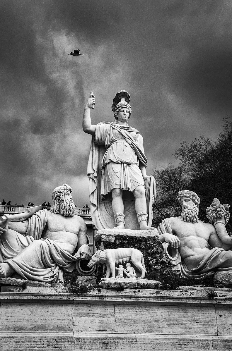 KaliSafwat's tweet photo. LOOK UP, ROME 01

Most of Rome’s best frames are above eye level.

You look up for a second, and the whole city starts performing. Stone, sky, and a little bit of theatre exactly where most people forget to look.

📷❤️

#RomePhotography #StreetPhotography #UrbanExploration #VisualStorytelling