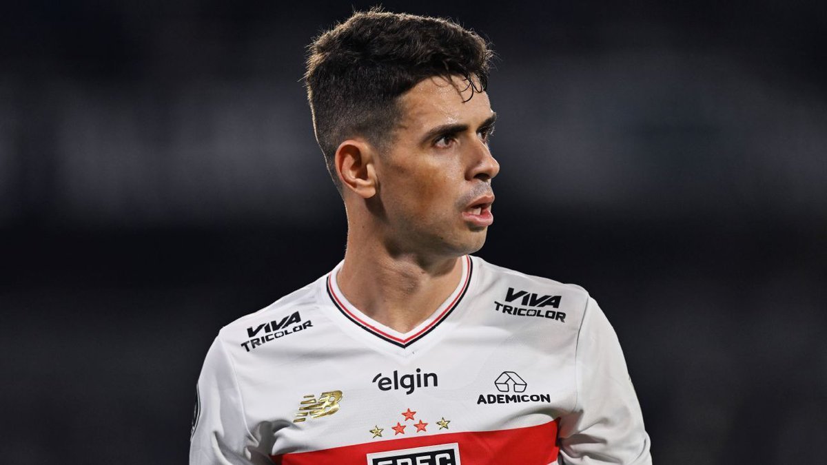 ESPNBrasil's tweet photo. Ex-São Paulo, Oscar revela como quase deixou futebol chinês para ir ao Barcelona e o que impediu negociação 

#FutebolNaESPN 

https://t.co/h5ytmrCsHg https://t.co/ghwxlCxGxh