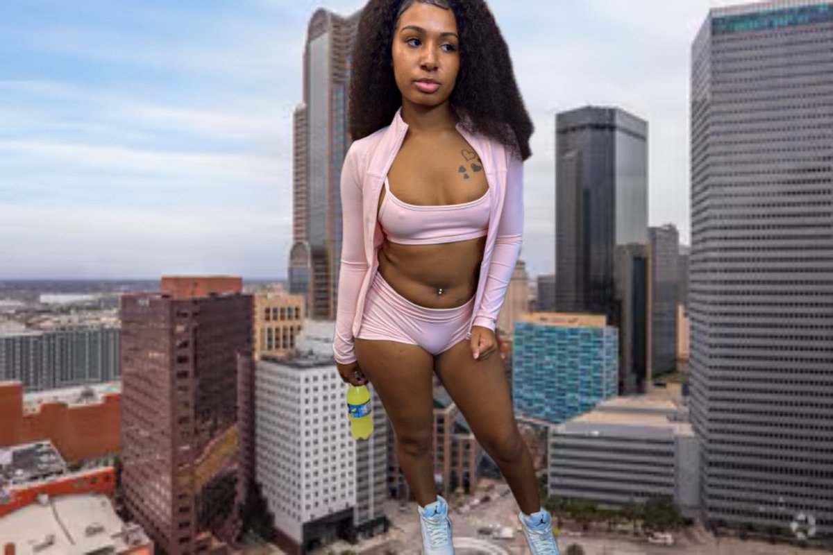 GiantessGoat7's tweet photo. The city not ready for her🥵
@BigSteppaMori https://t.co/pySC4mZjgL