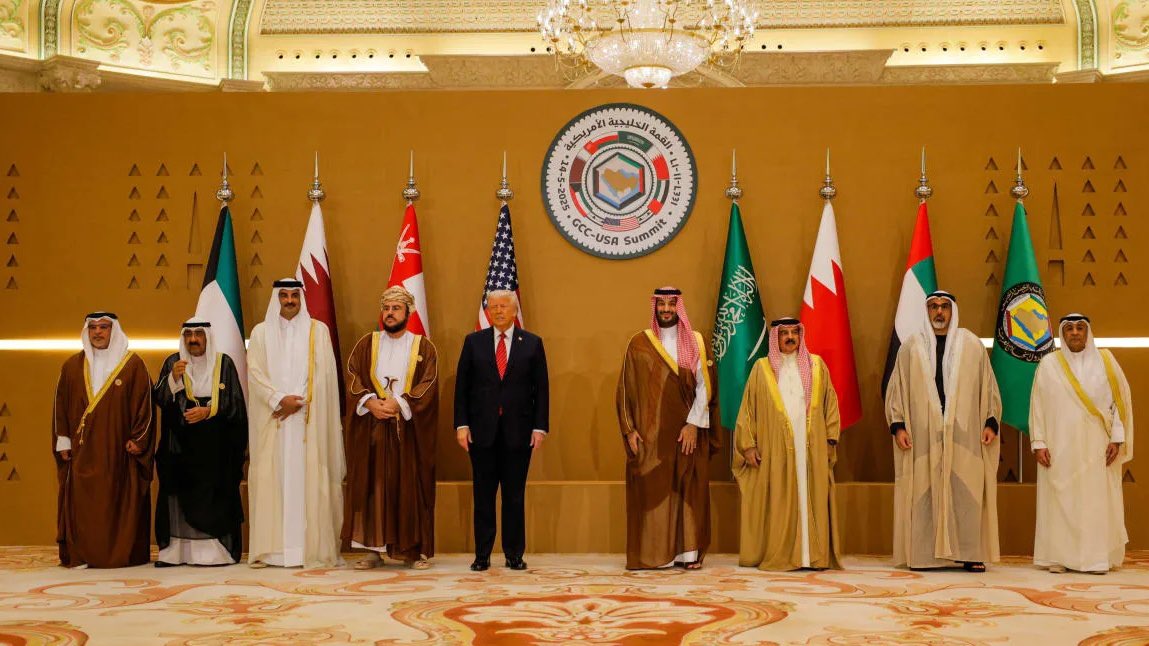 ali_alifadhil's tweet photo. دول الخليج العربي لن تنحني أبداً أمام اعتداءات الحوثيين الإرهابيين وداعمهم النظام الإيراني الخبيث !
هذا الإجرام المنظم والمدبر يكشف وجه إيران الح��يقي كمصدر للإرهاب والفوضى ويجب مواجهته بكل قوة وحزم.

الخليج شامخ وقوي والرد على هذا العدوان الآثم قادم لا محالة. https://t.co/JqzNqiWhKB