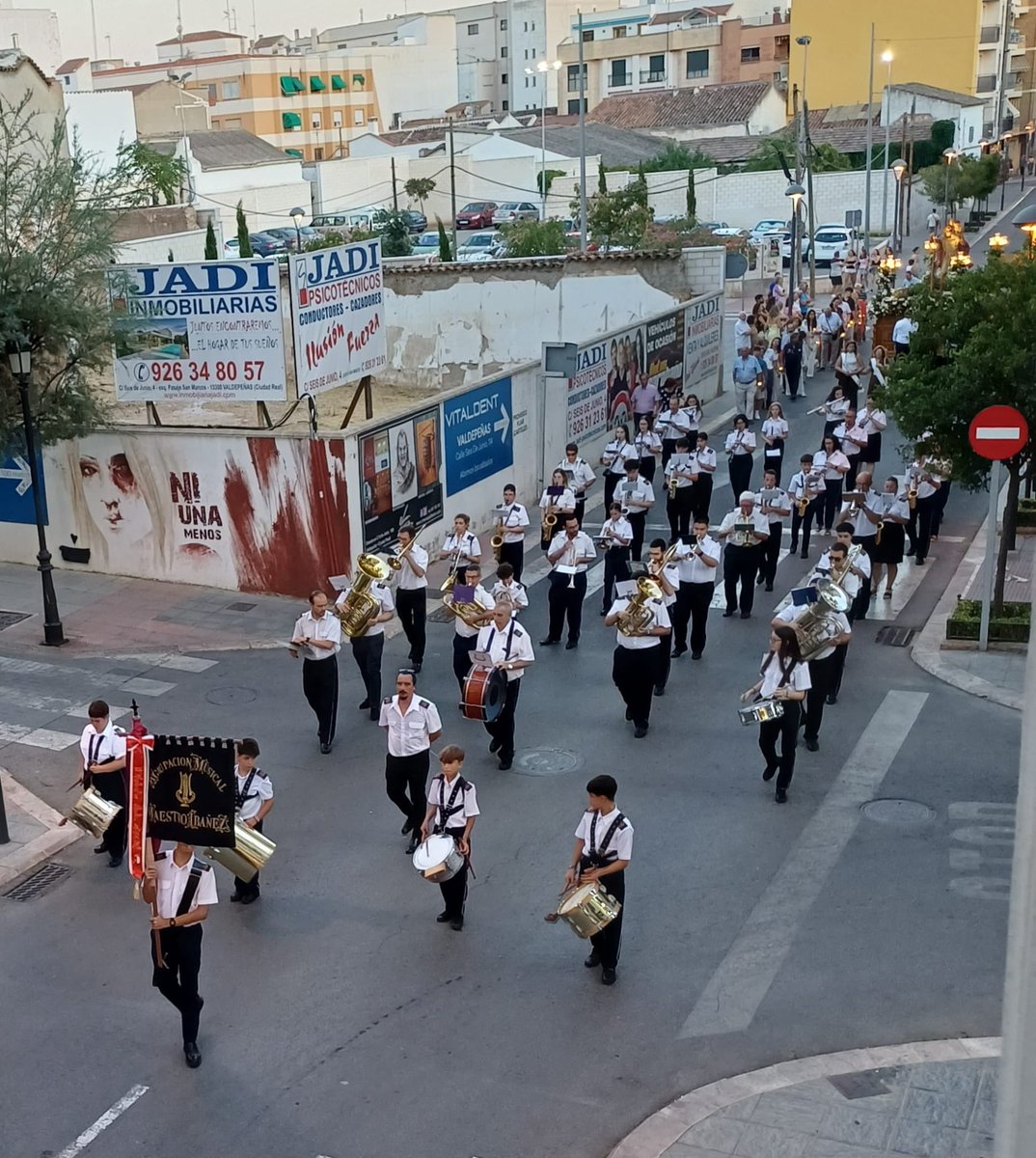 ClementeCer's tweet photo. Procesión de San Cristóbal. https://t.co/SusyevuUzs